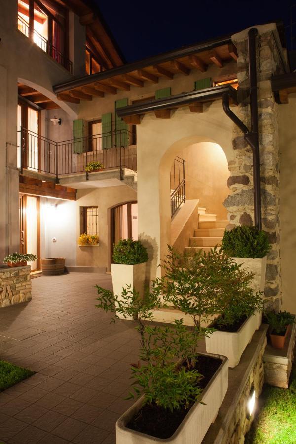 La Casa Del Nonno Aparthotel Monzambano Exterior photo