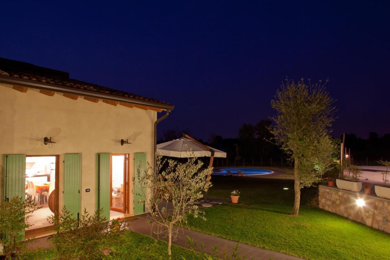 La Casa Del Nonno Aparthotel Monzambano Exterior photo