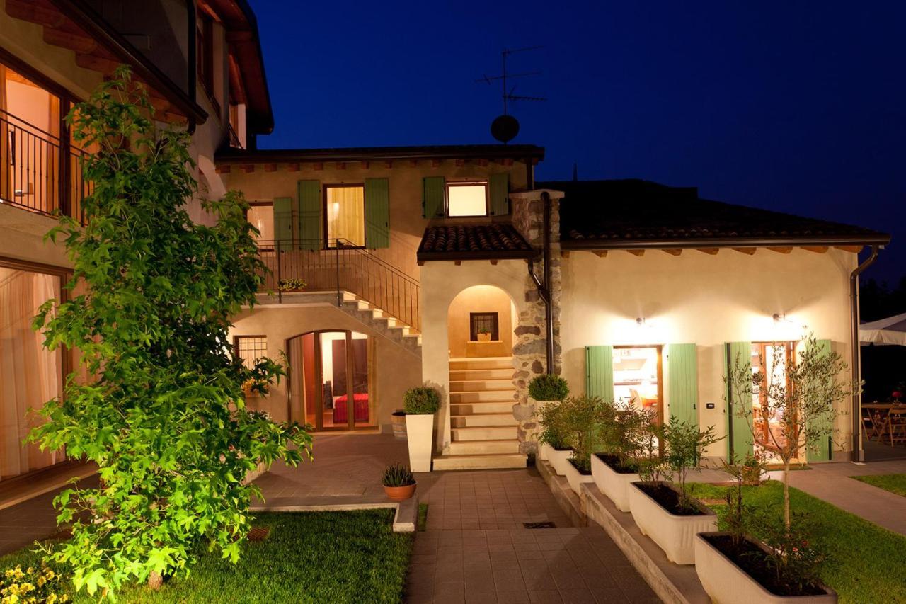 La Casa Del Nonno Aparthotel Monzambano Exterior photo
